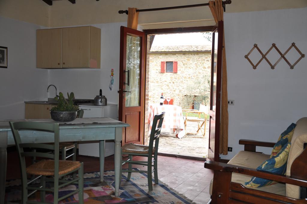 Castello Di Selvole (Adults Only) Guest House Vagliagli ภายนอก รูปภาพ