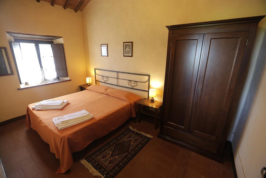 Castello Di Selvole (Adults Only) Guest House Vagliagli ภายนอก รูปภาพ