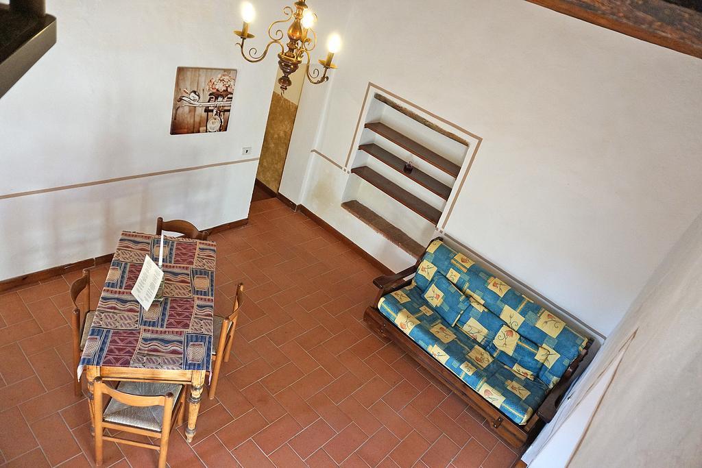 Castello Di Selvole (Adults Only) Guest House Vagliagli ภายนอก รูปภาพ