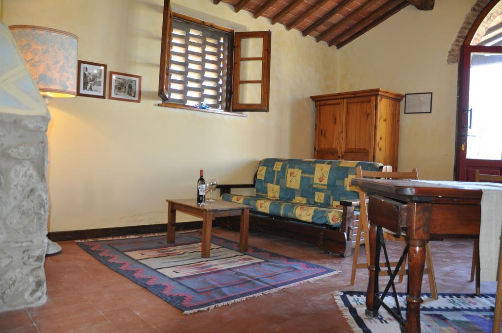 Castello Di Selvole (Adults Only) Guest House Vagliagli ภายนอก รูปภาพ