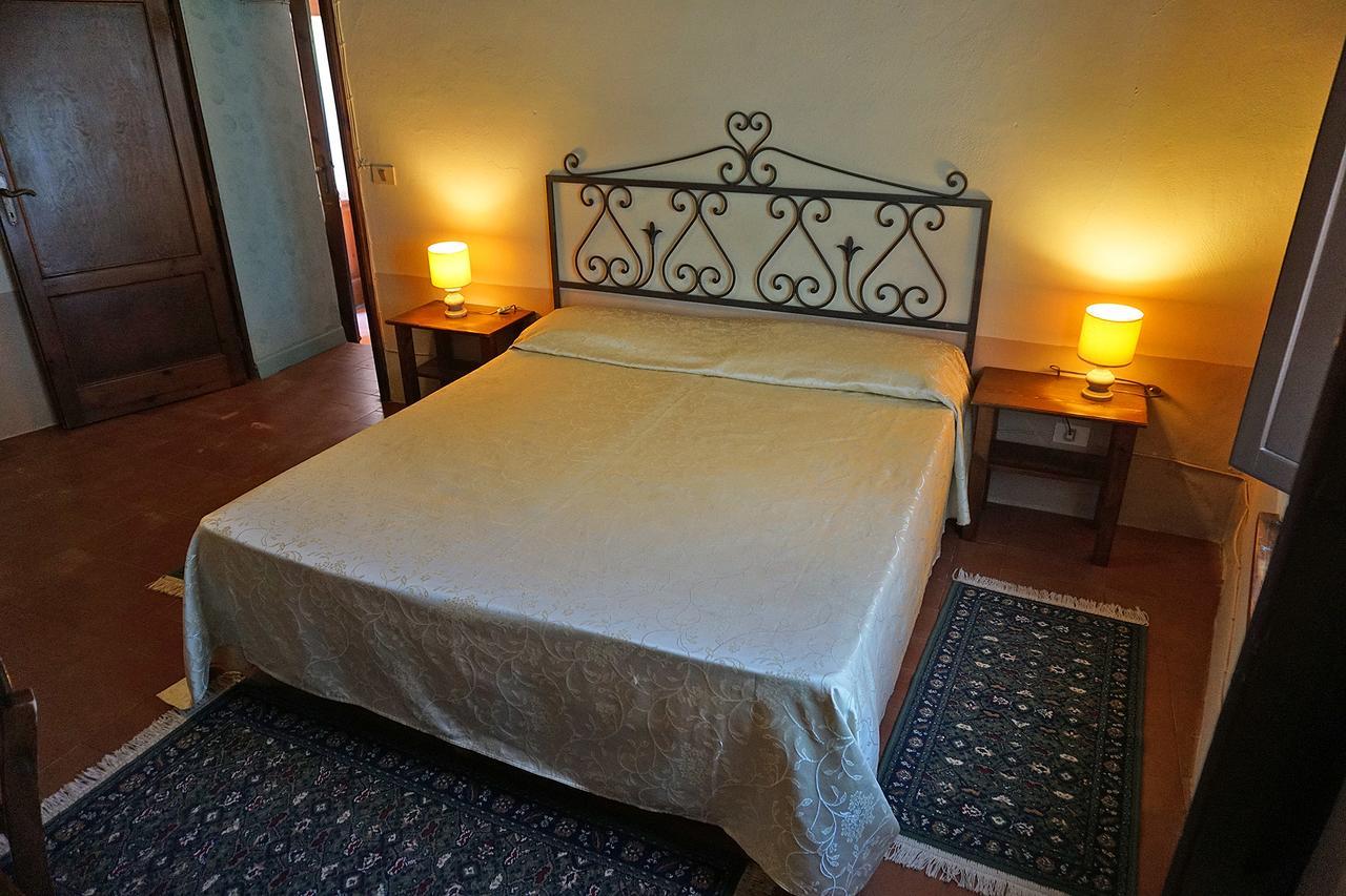 Castello Di Selvole (Adults Only) Guest House Vagliagli ภายนอก รูปภาพ